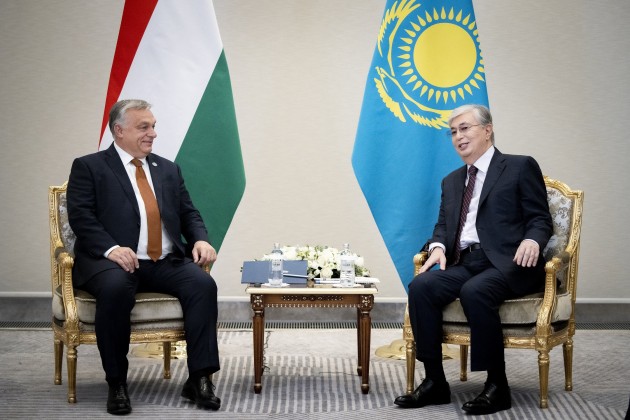 Orbán Viktor miniszterelnök és Kaszim-Zsomart Tokajev kazah elnök kétoldalú megbeszélést folytat - MTI/Miniszterelnöki Sajtóiroda/Fischer Zoltán